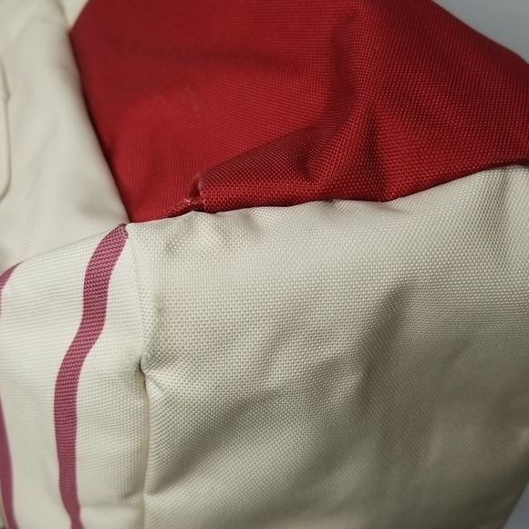 Loungefly Horror:IT Pennywise Backpack - Picture 4 of 8